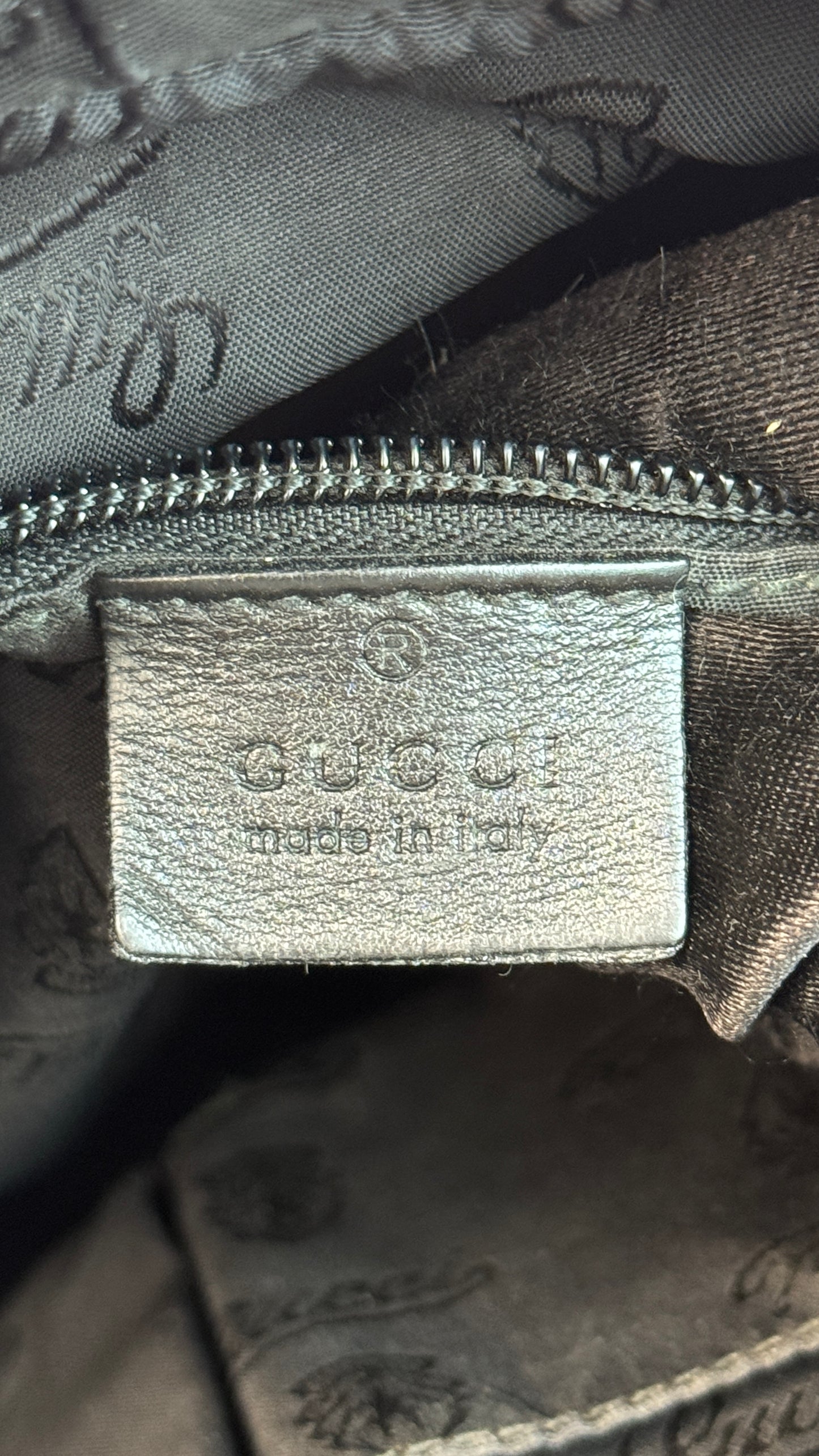 Gucci Front Zip GG Monogram  Messenger (Vintage)