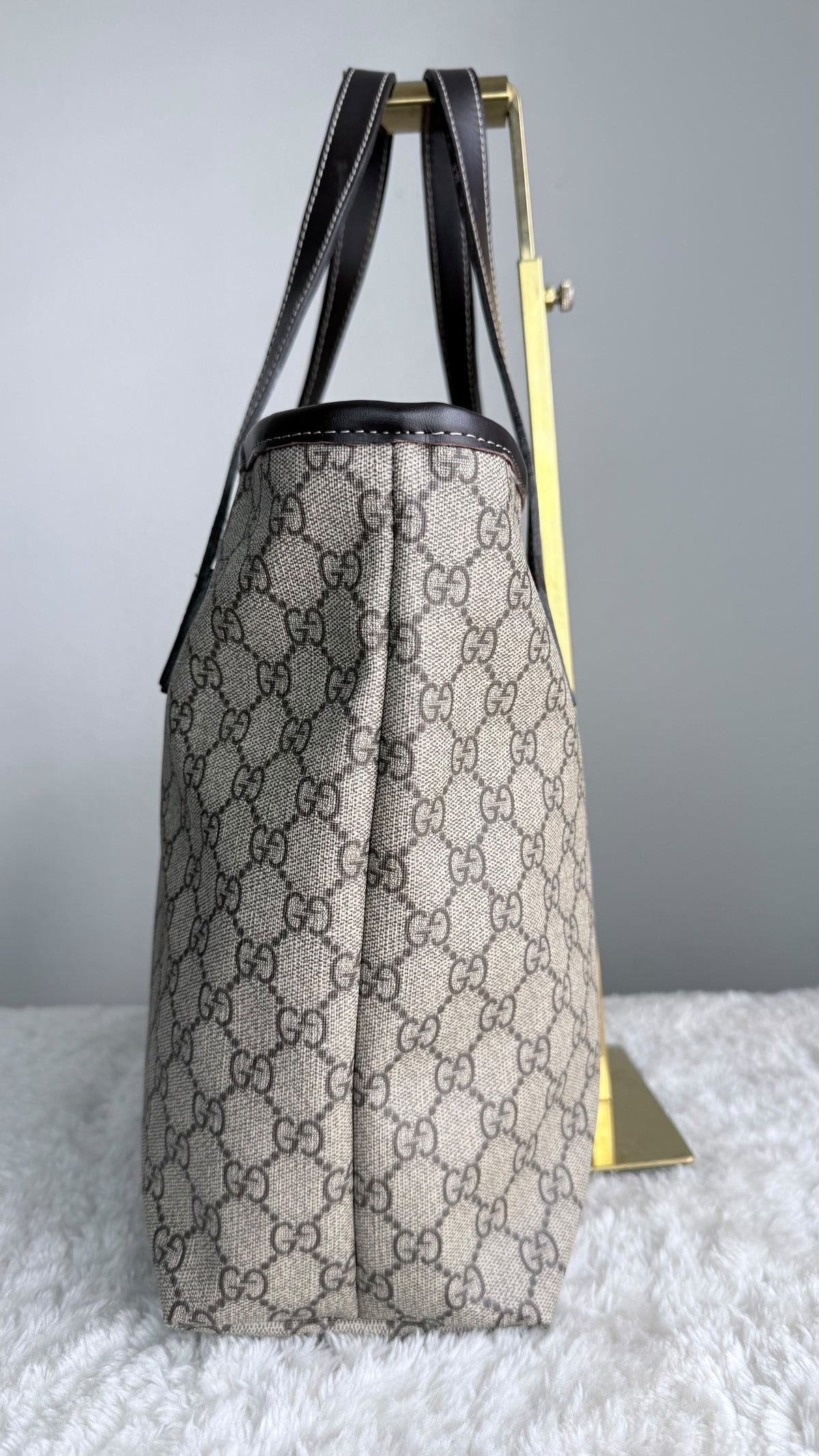 GUCCI Tote Medium GG Supreme Dark brown