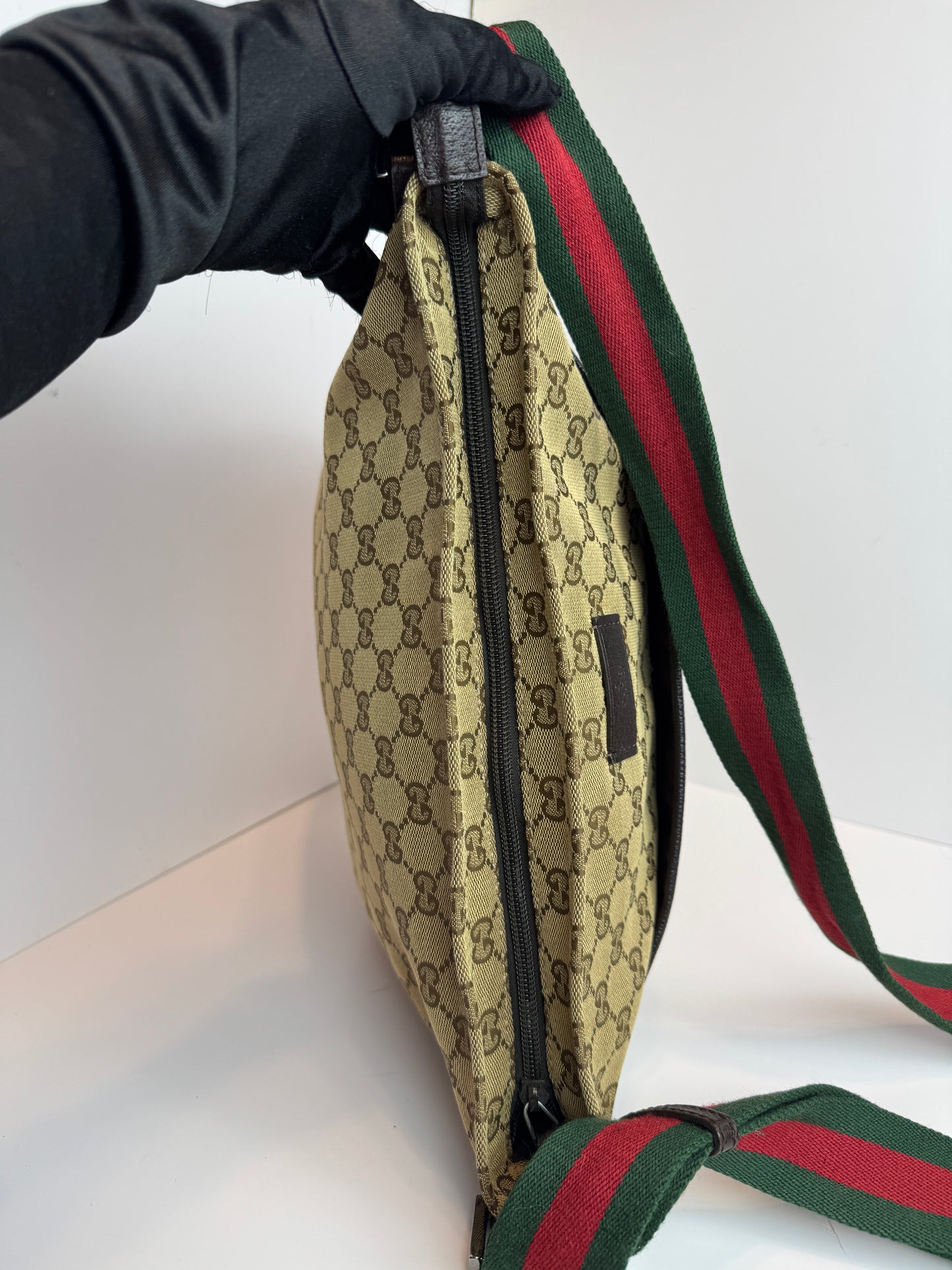 GUCCI Web Stripe Messenger GG Canvas