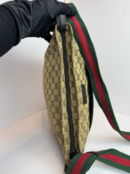 GUCCI Web Stripe Messenger GG Canvas