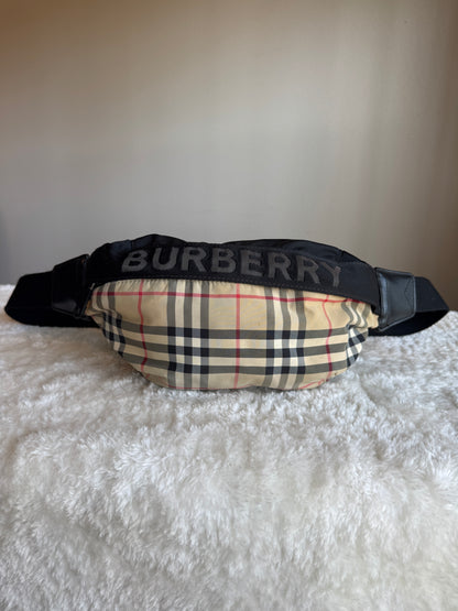 BURBERRY Nylon Check Sonny Bum bag Achieve beige Black