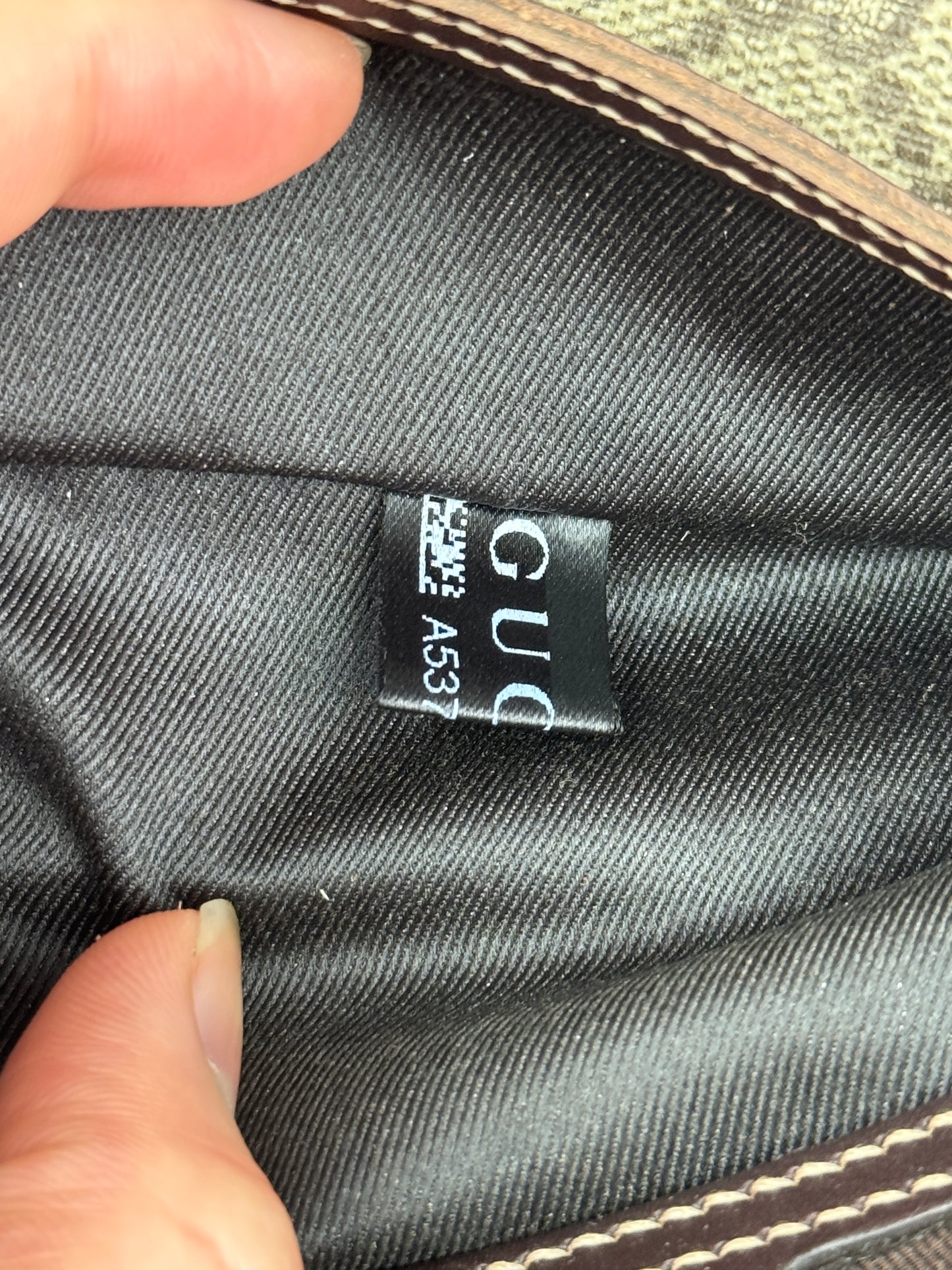 GUCCI Web Flap large Messenger GG Supreme Coated Canvas