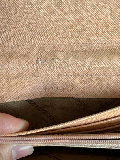 Ferragamo Gamcini long saffiano