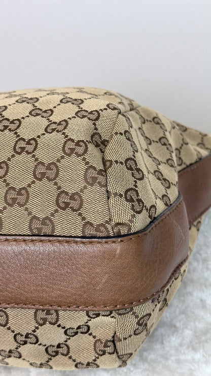 Gucci Hobo GG Canvas shoulder brown