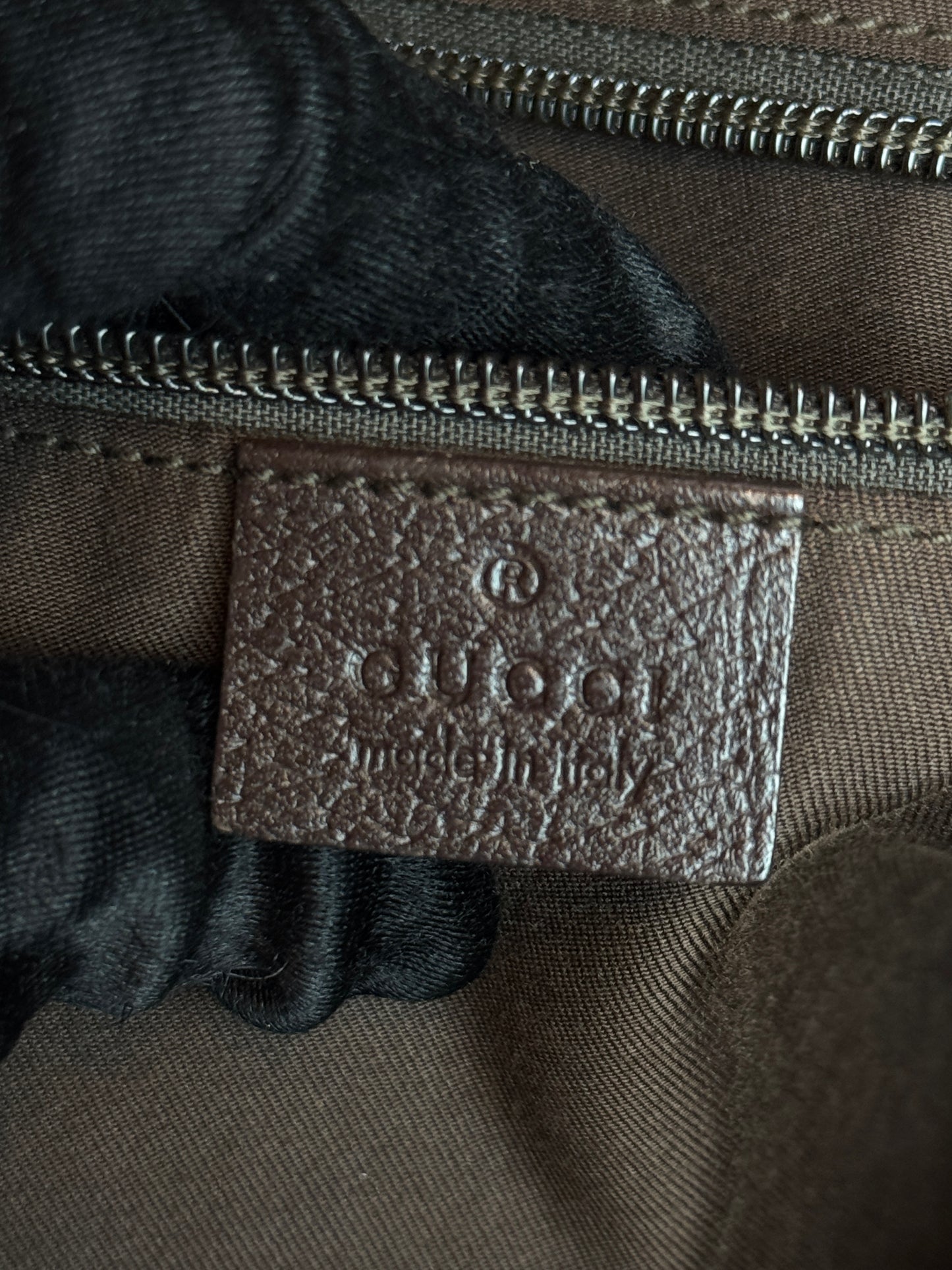 GUCCI Web Stripe Messenger GG Canvas