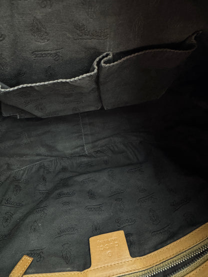 Gucci hobo Twist GG Canvas