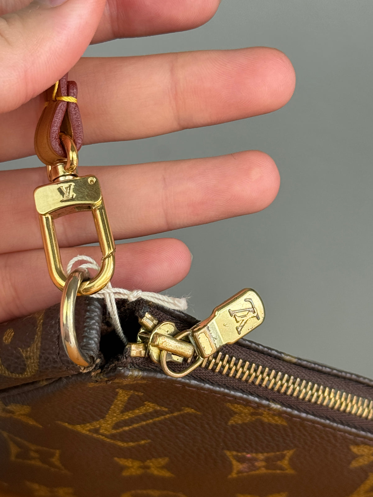 LOUIS VUITTON Pochette Monogram Canvas