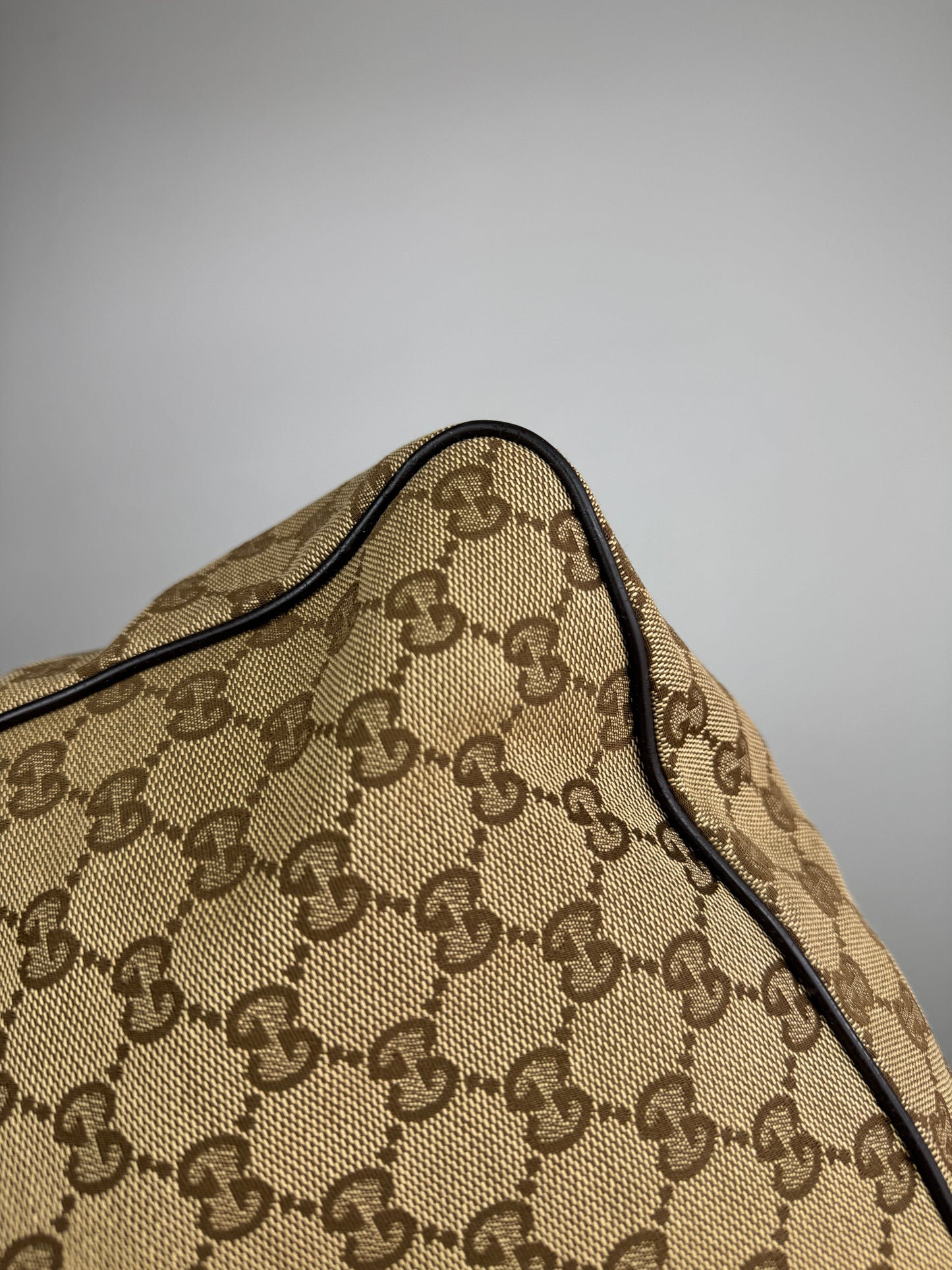 GUCCI Web Strap Messenger GG Canvas Brown
