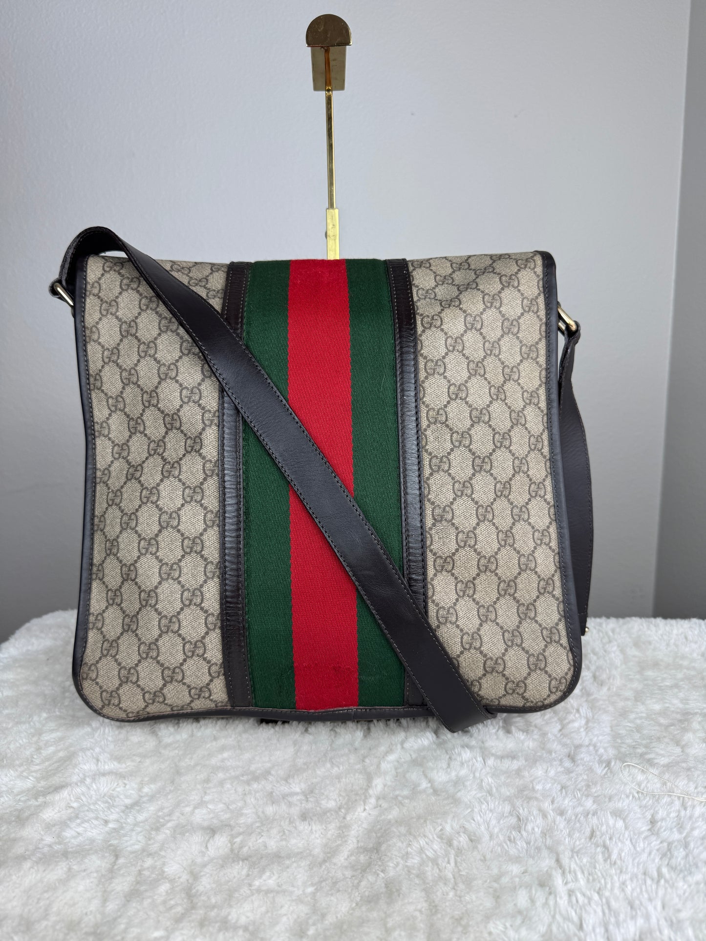 GUCCI Web Flap large Messenger GG Supreme Coated Canvas