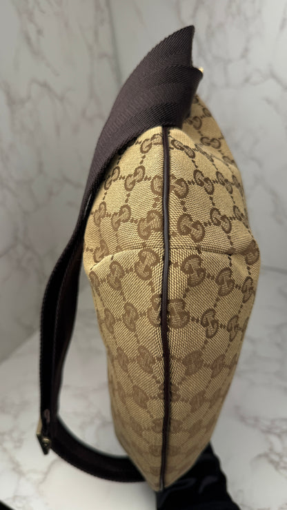 Gucci Half Moon Shoulder GG Canvas Brown