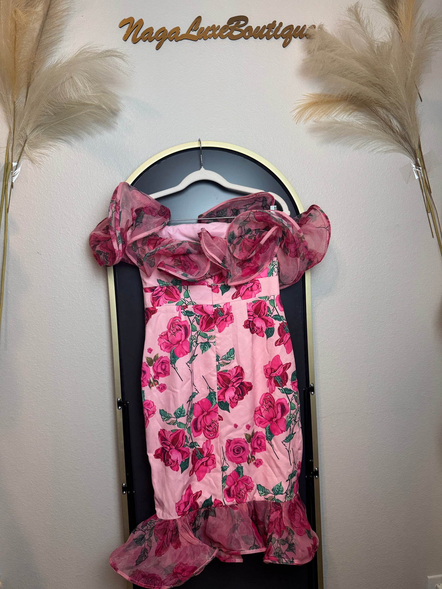 D12👗Pink Floral Organza Ruffle Dress – Pre-Owned (All Sales Final) 🌸✨