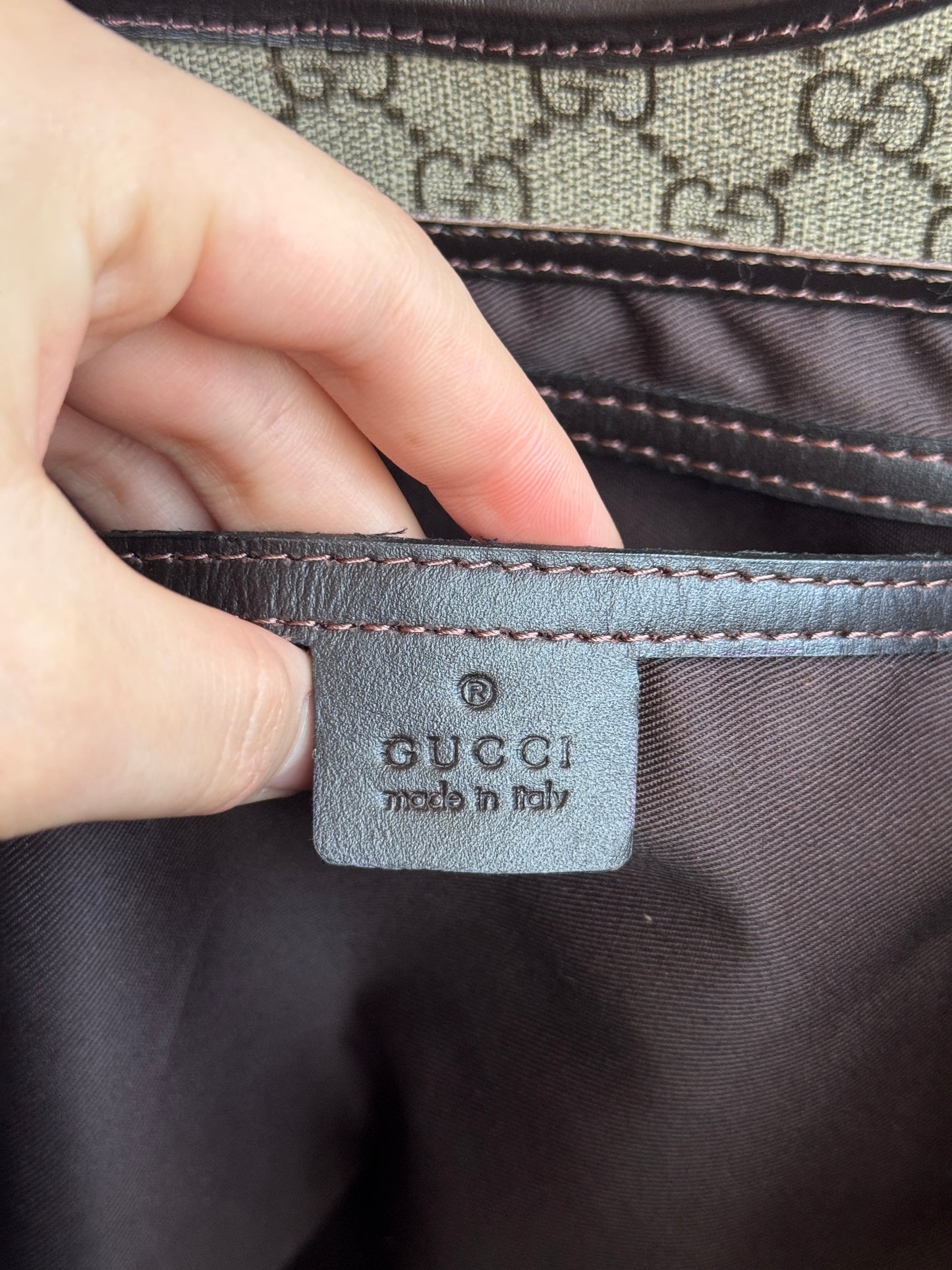 GUCCI GG Supreme Bardot Medium Coated Canvas