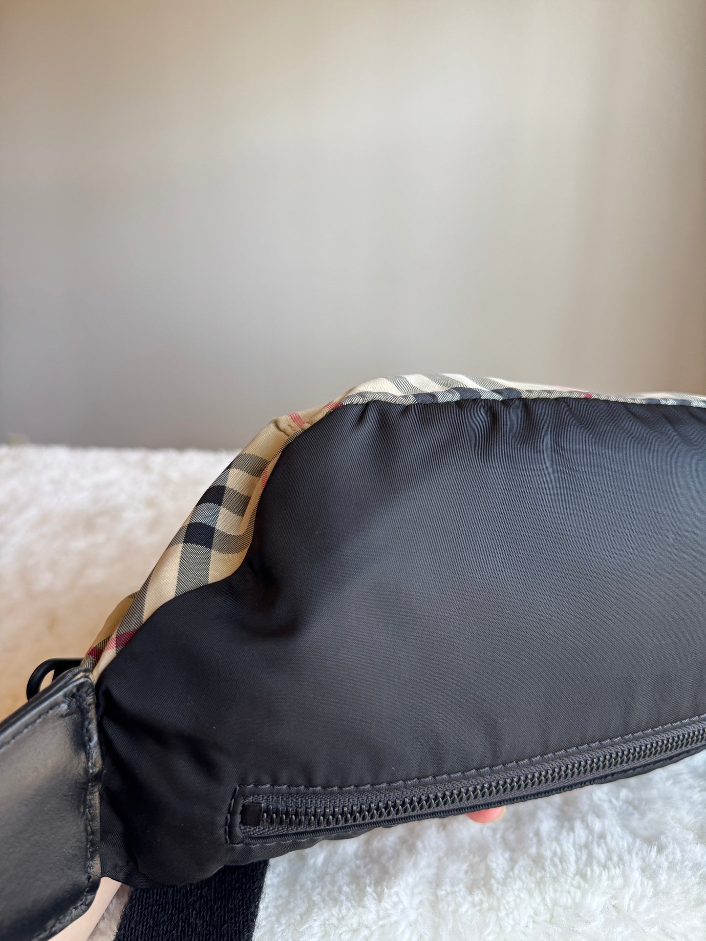 BURBERRY Nylon Check Sonny Bum bag Achieve beige Black