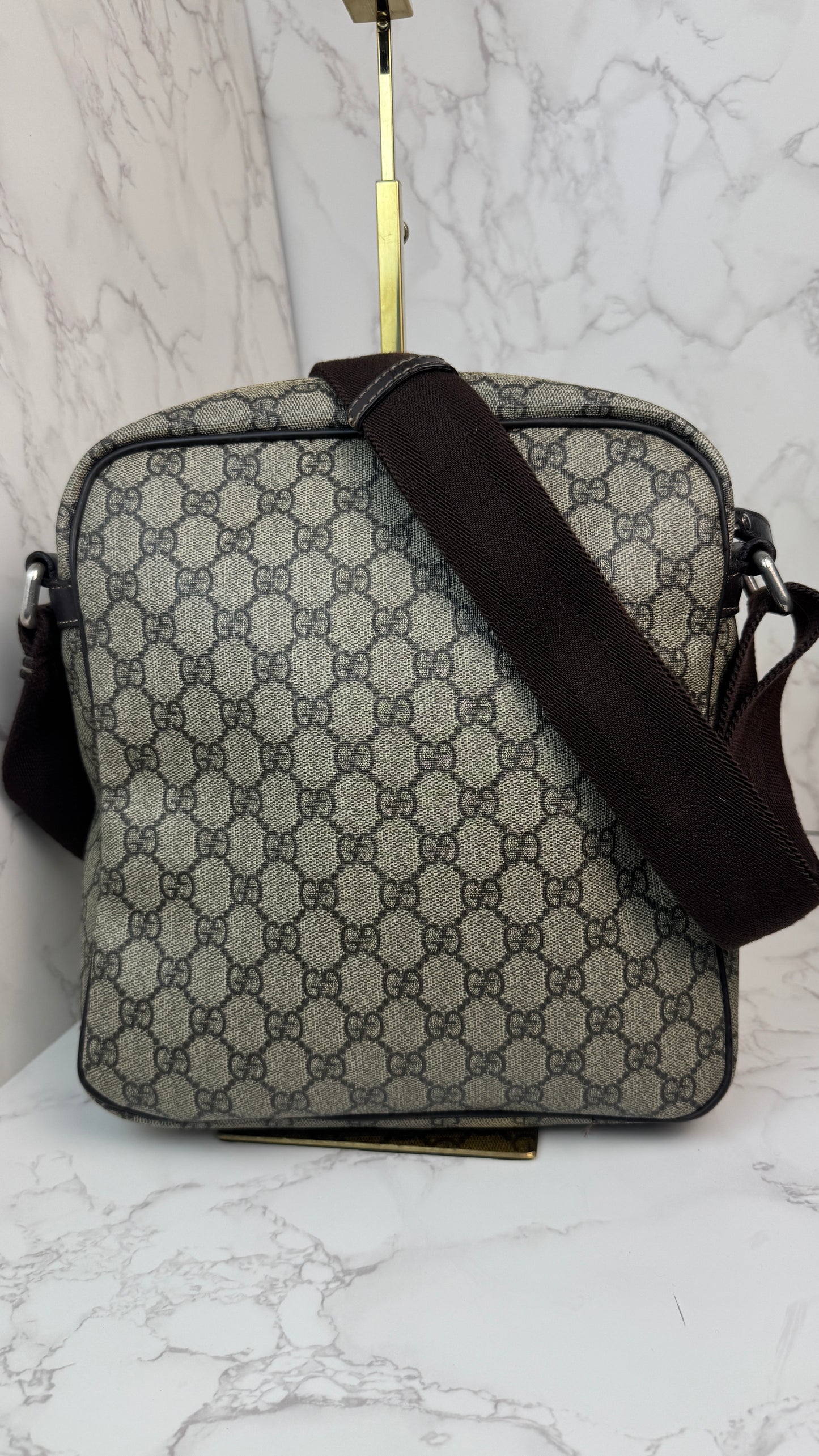 Gucci GG Canvas Messenger Brown