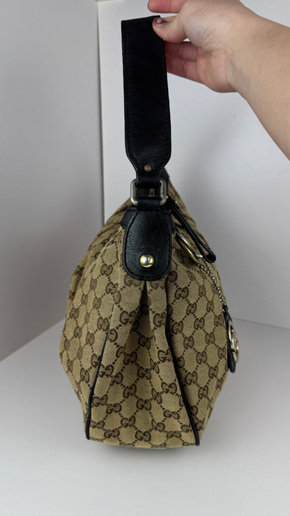 Gucci Sukey Hobo GG Canvas Medium