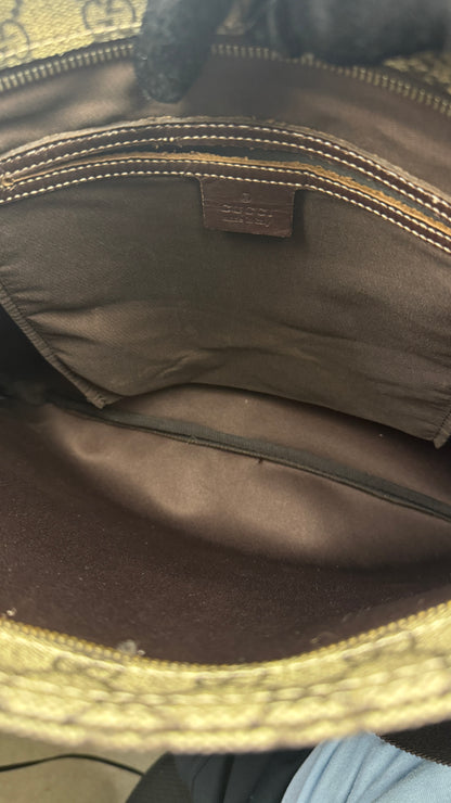 Gucci Flat Messenger Monogram Brown