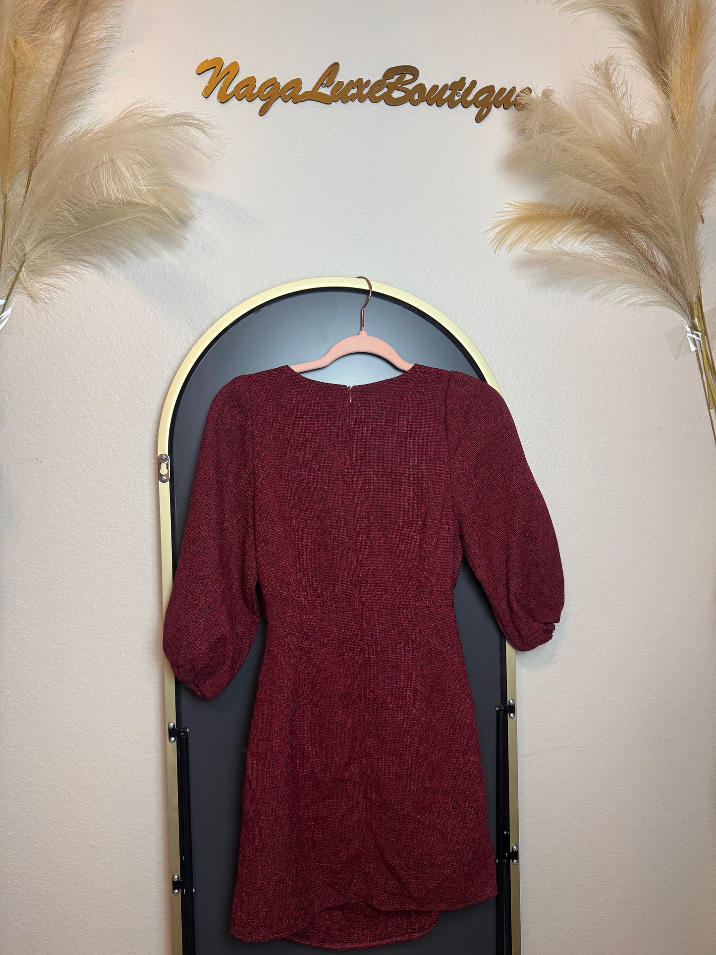 D11 👗Pre-Owned Red twist  dress(All sale are final)