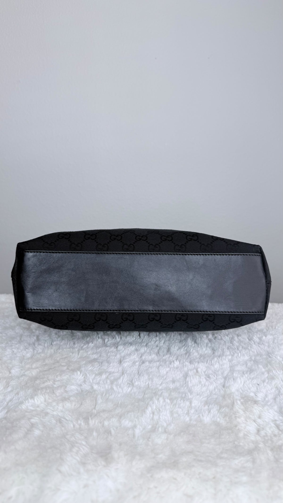 GUCCI Piston Shoulder GG Monogram Black