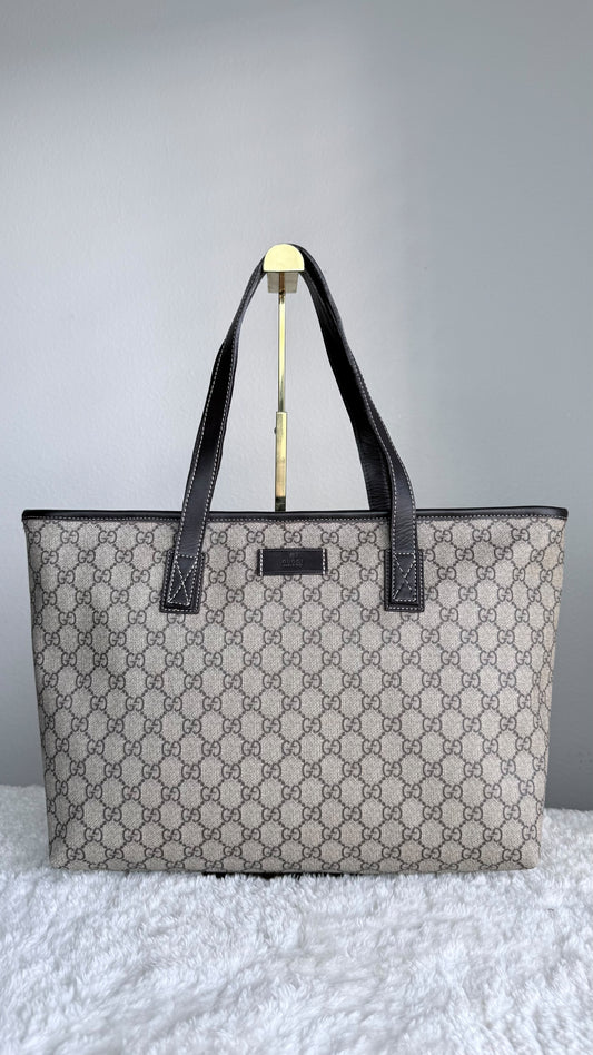 GUCCI Tote Medium GG Supreme Coated canvas brown