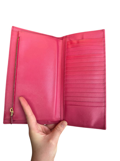 WA8👛 Prada Saffiano Leather pink (COA included) Retail 1150$
