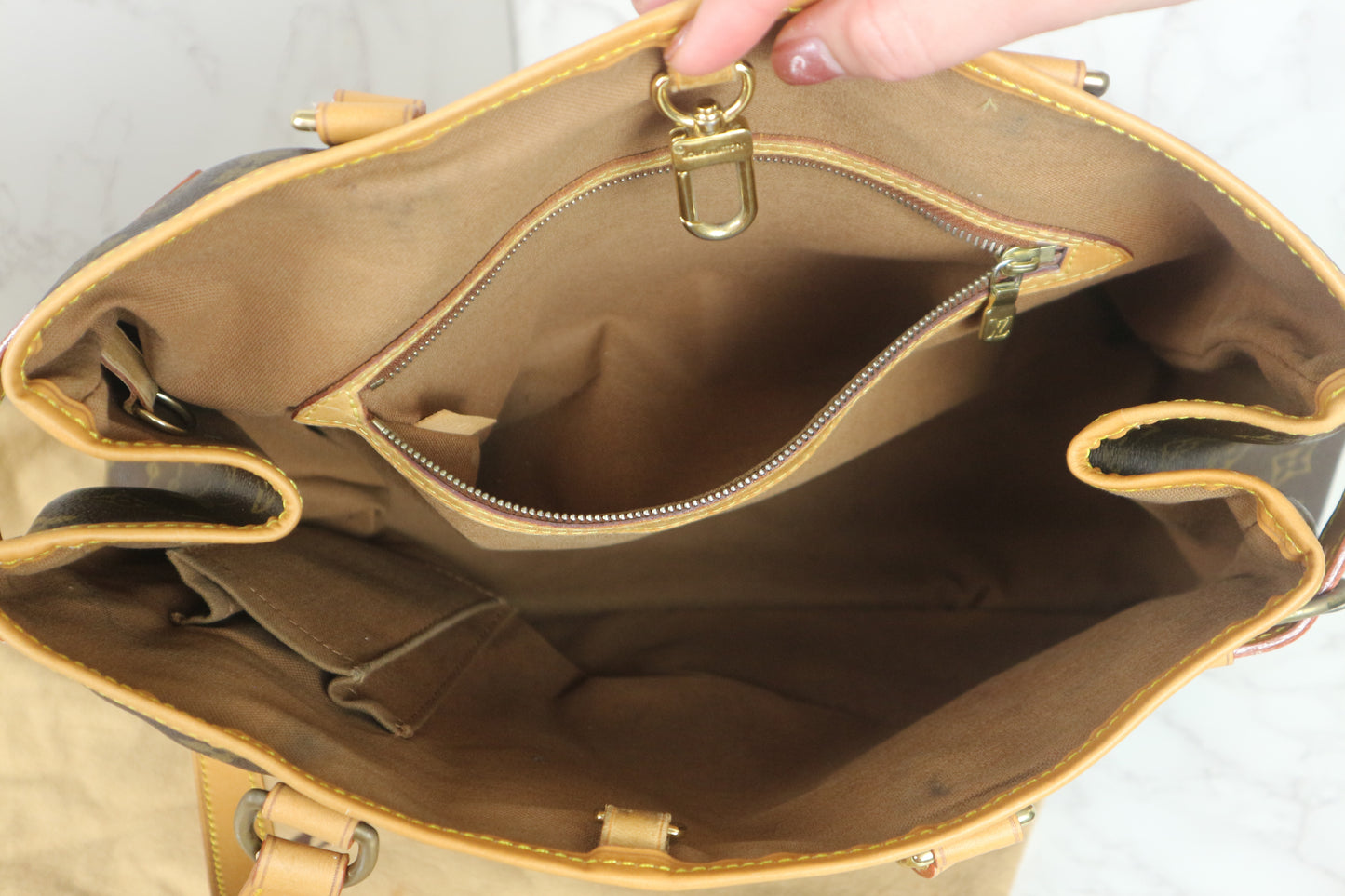 Louis Vuitton Batignolles Horizontal Tote