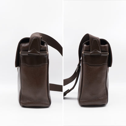 Louis Vuitton Taiga Leather yaranga
