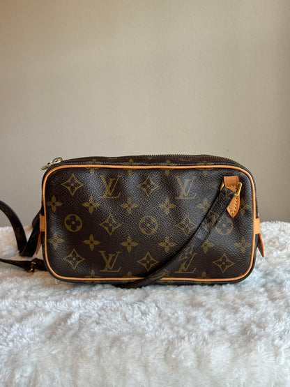 LOUIS VUITTON Pochette Marly Bandouliere bag Monogram