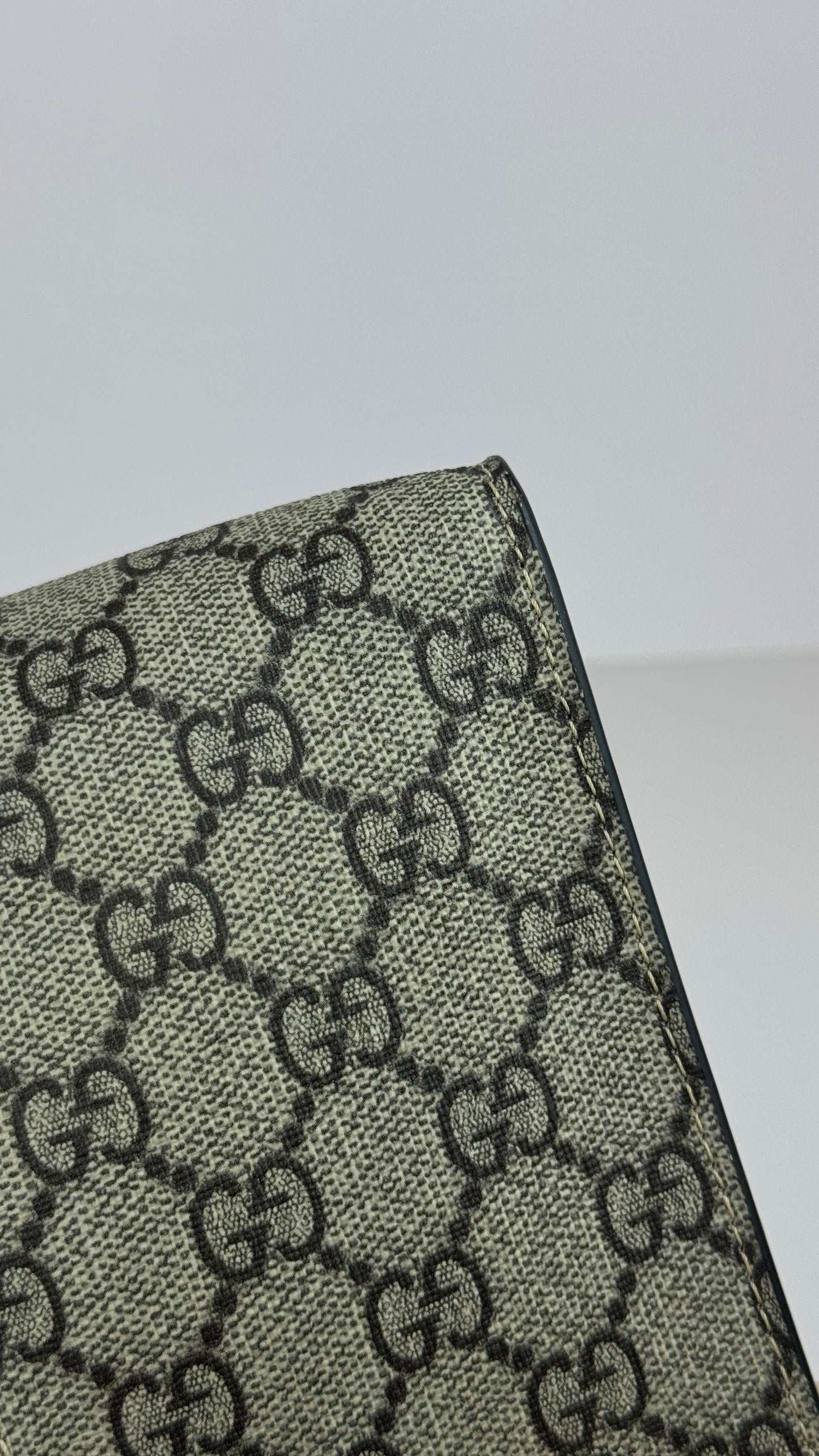 Gucci Clutch GG Supreme Pouch Web Ophiadia Dark