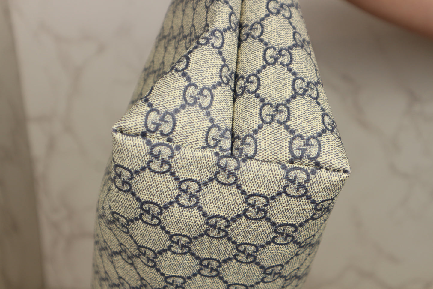 Gucci Web Loop Tote GG Supreme Navy