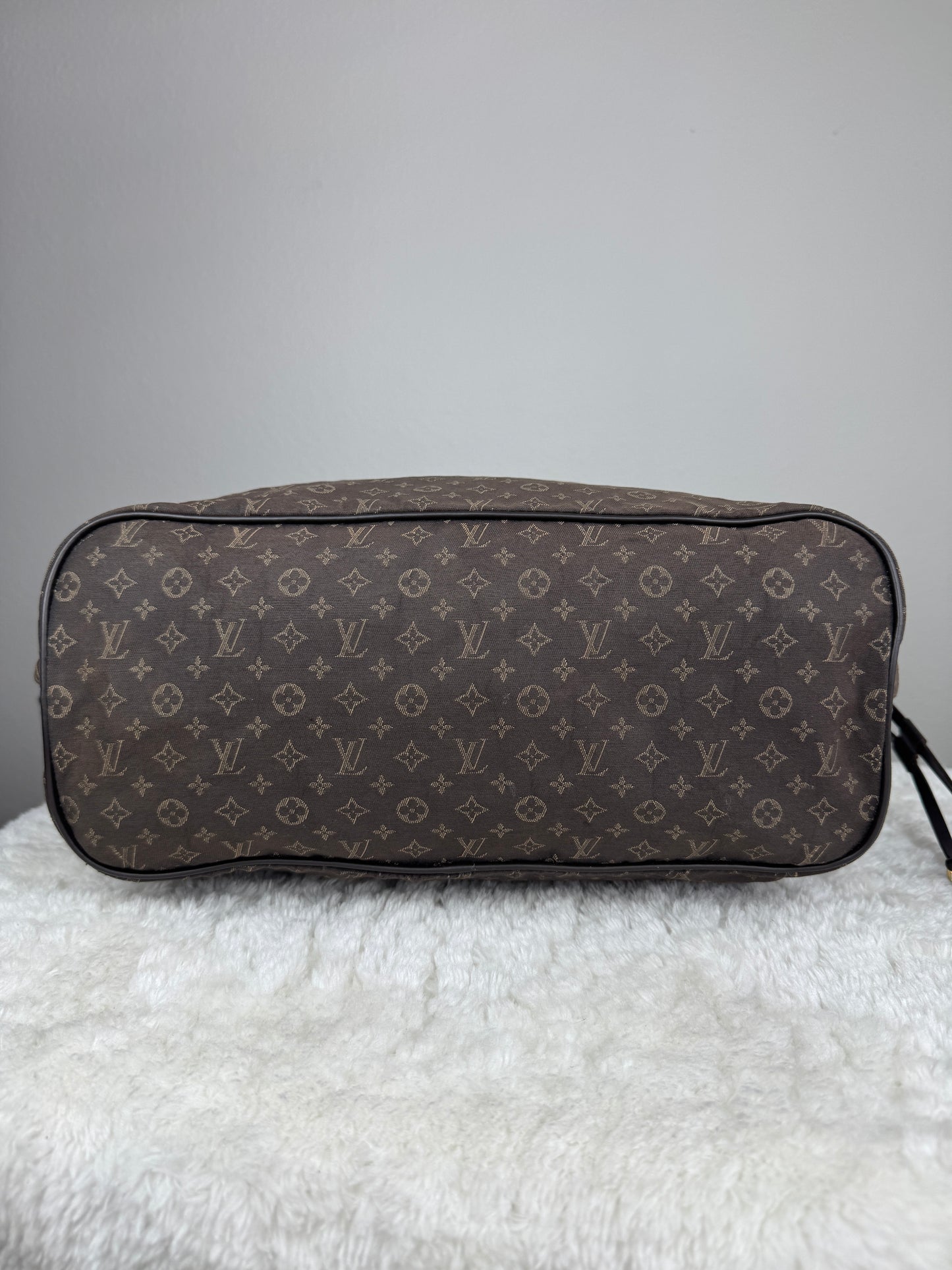 LOUIS VUITTON Neverfull MM Monogram Idylle MM