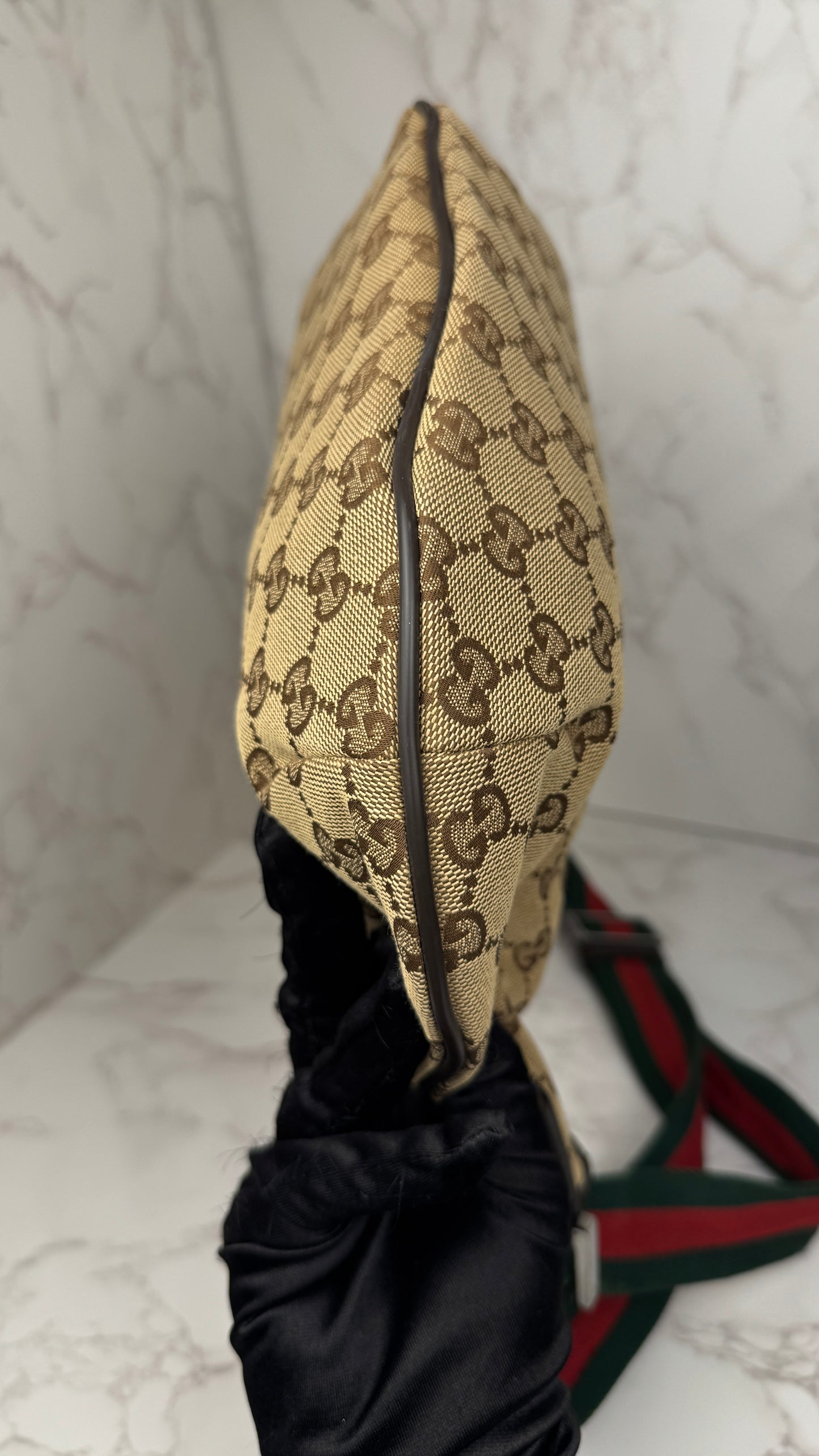 Gucci Half-Moon Wen Strap hobo brown