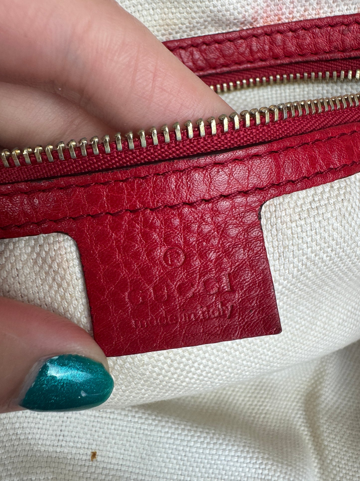 Gucci Red Soho pebbled leather hobo with tassel
