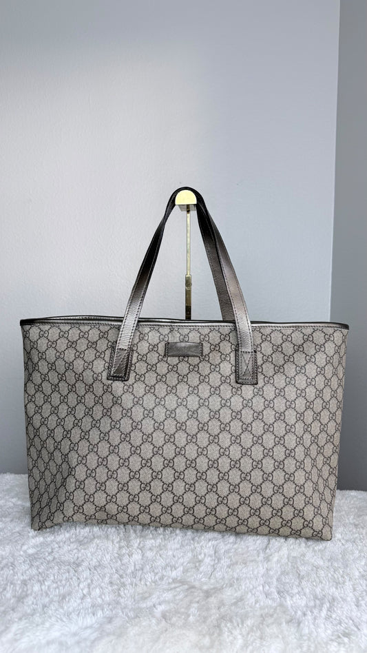 GUCCI Shopping Tote large GG Supreme Coated canvas