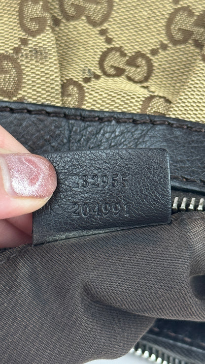 Gucci Sukey Hobo GG Canvas Medium