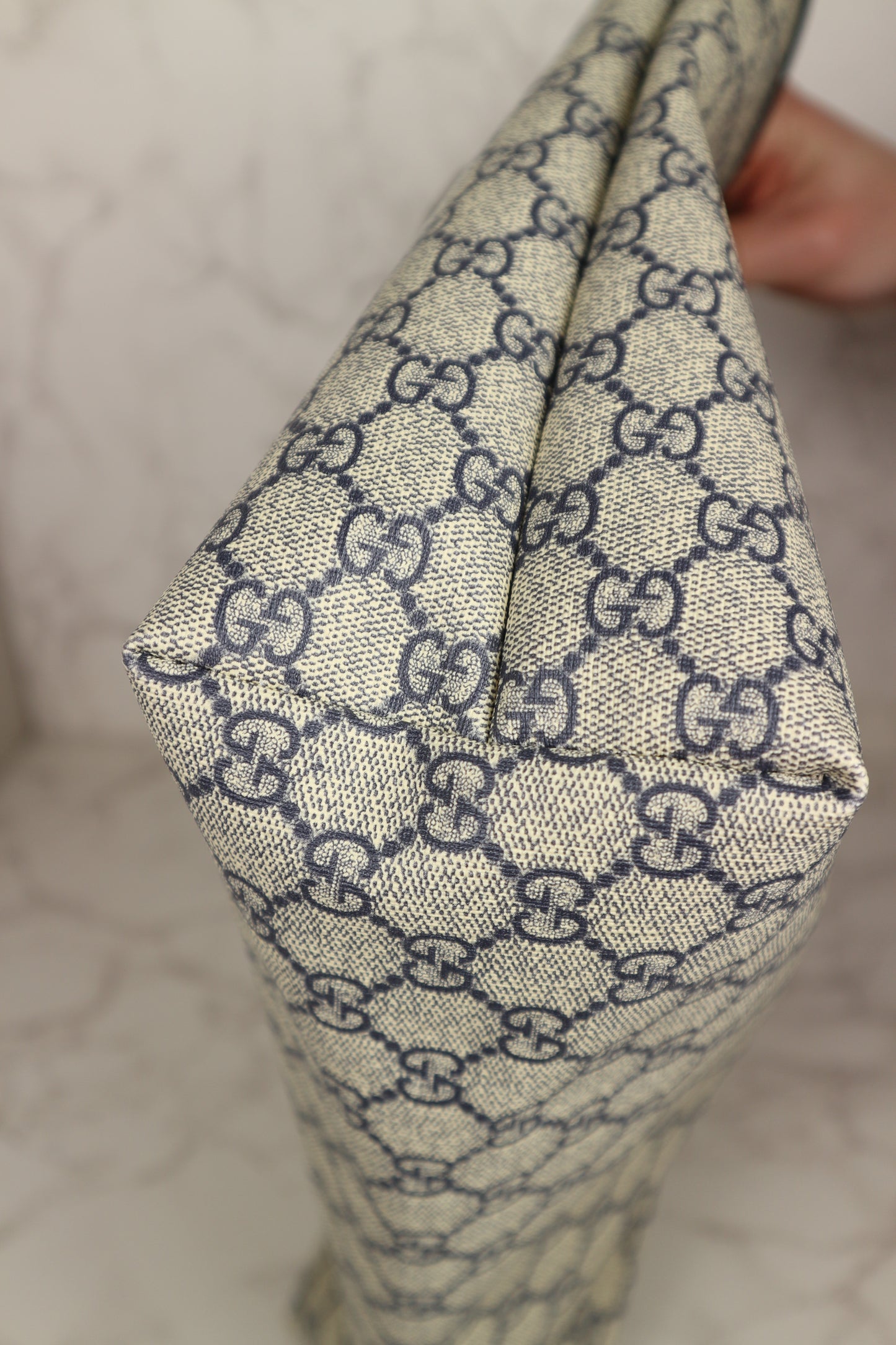 Gucci Web Loop Tote GG Supreme Navy