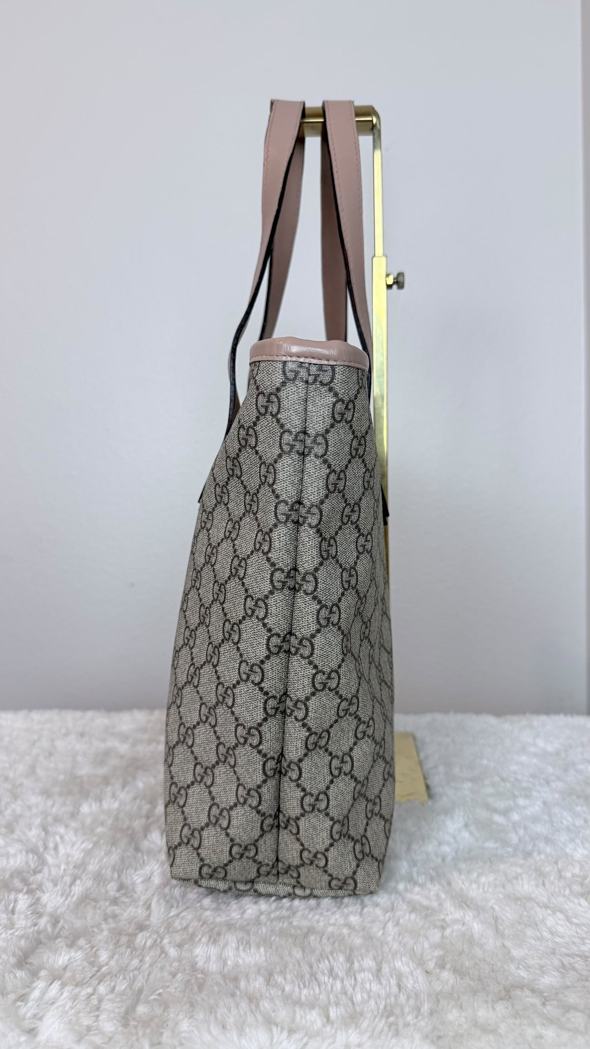 GUCCI Tote Medium GG Supreme Coated canvas pink