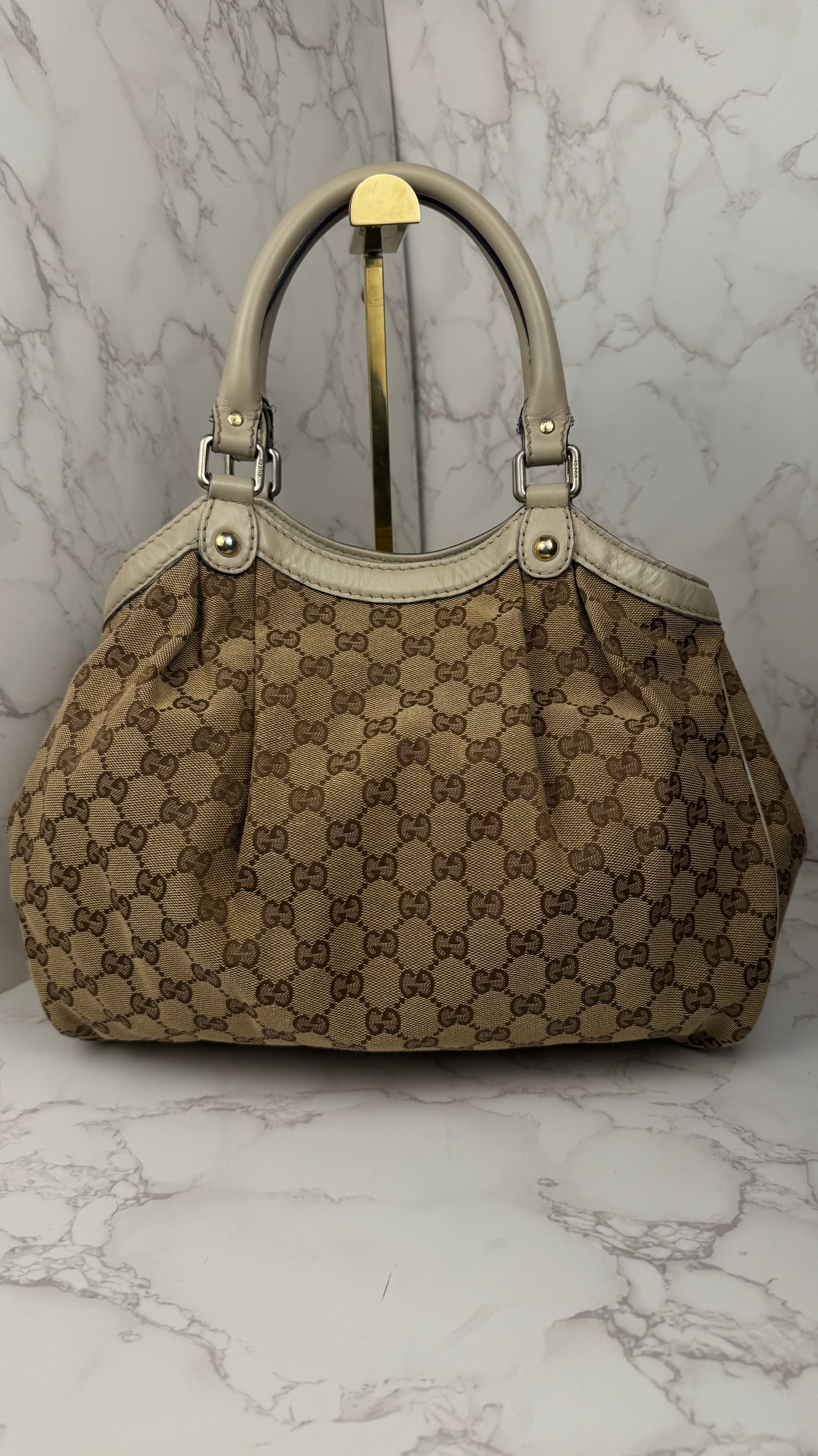 Gucci Sukey Hobo Monogram Beige