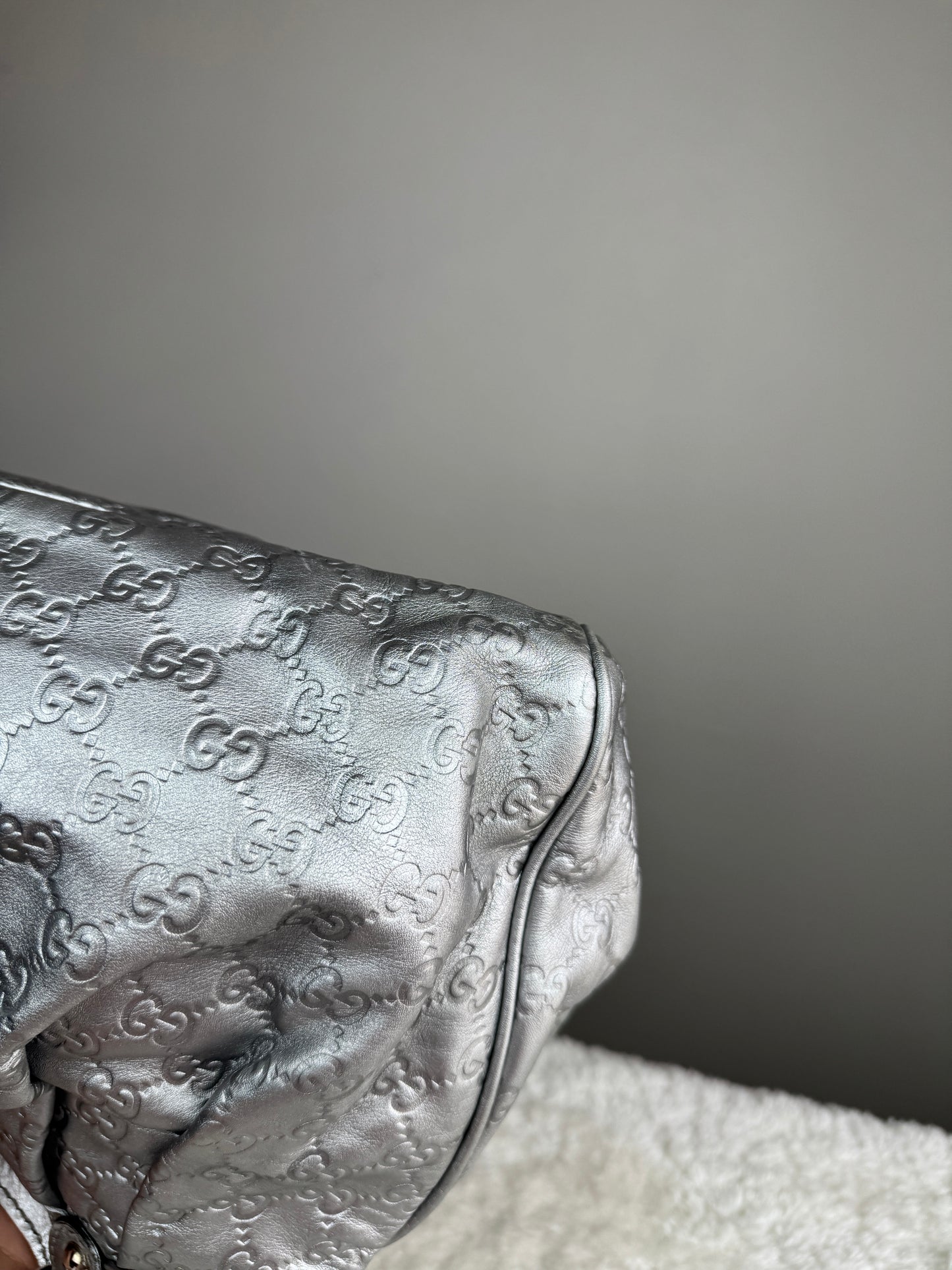 GUCCI sukey Guccissima Leather  Metallic Silver
