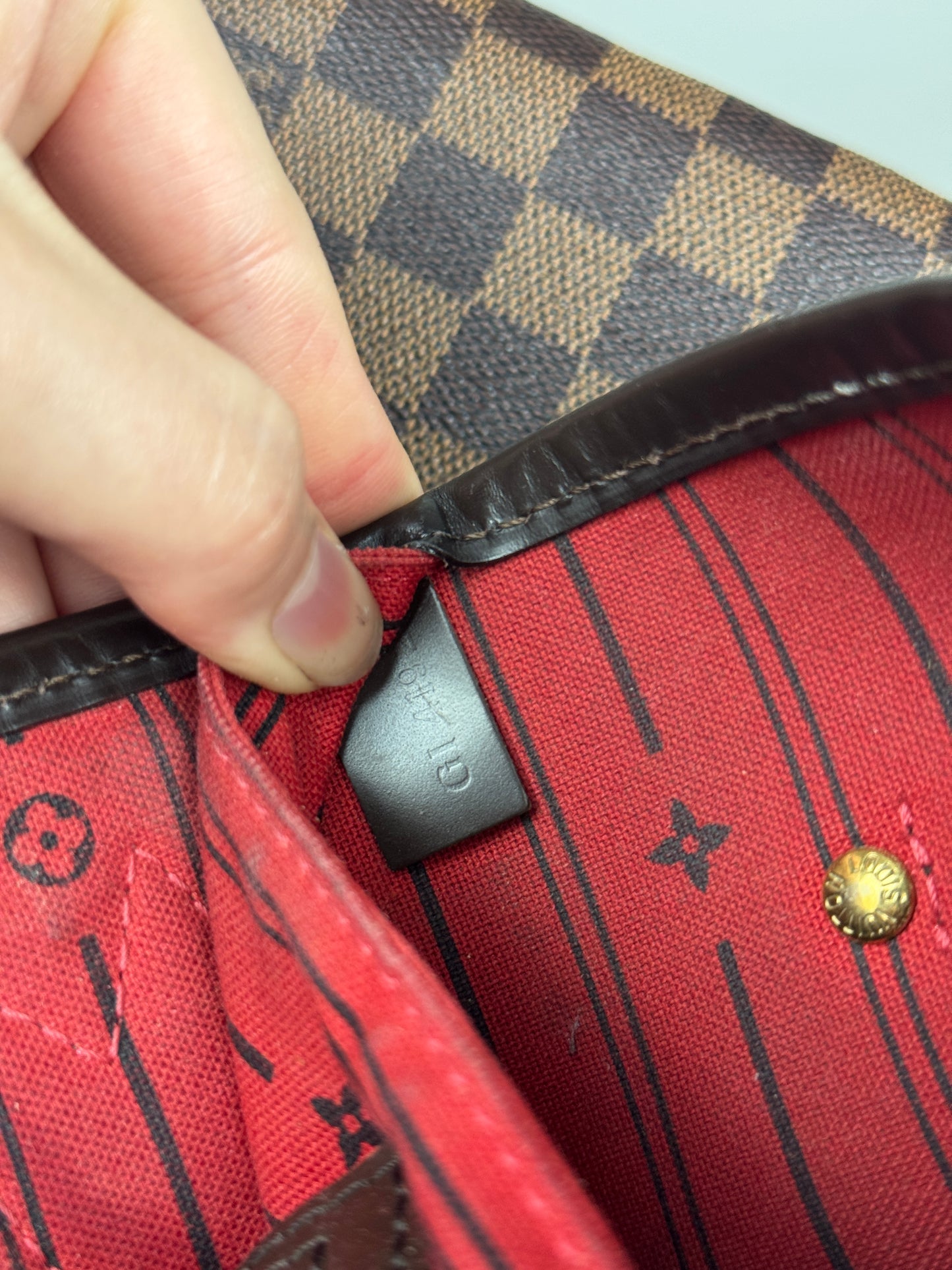 LOUIS VUITTON Neverfull Tote Damier MM