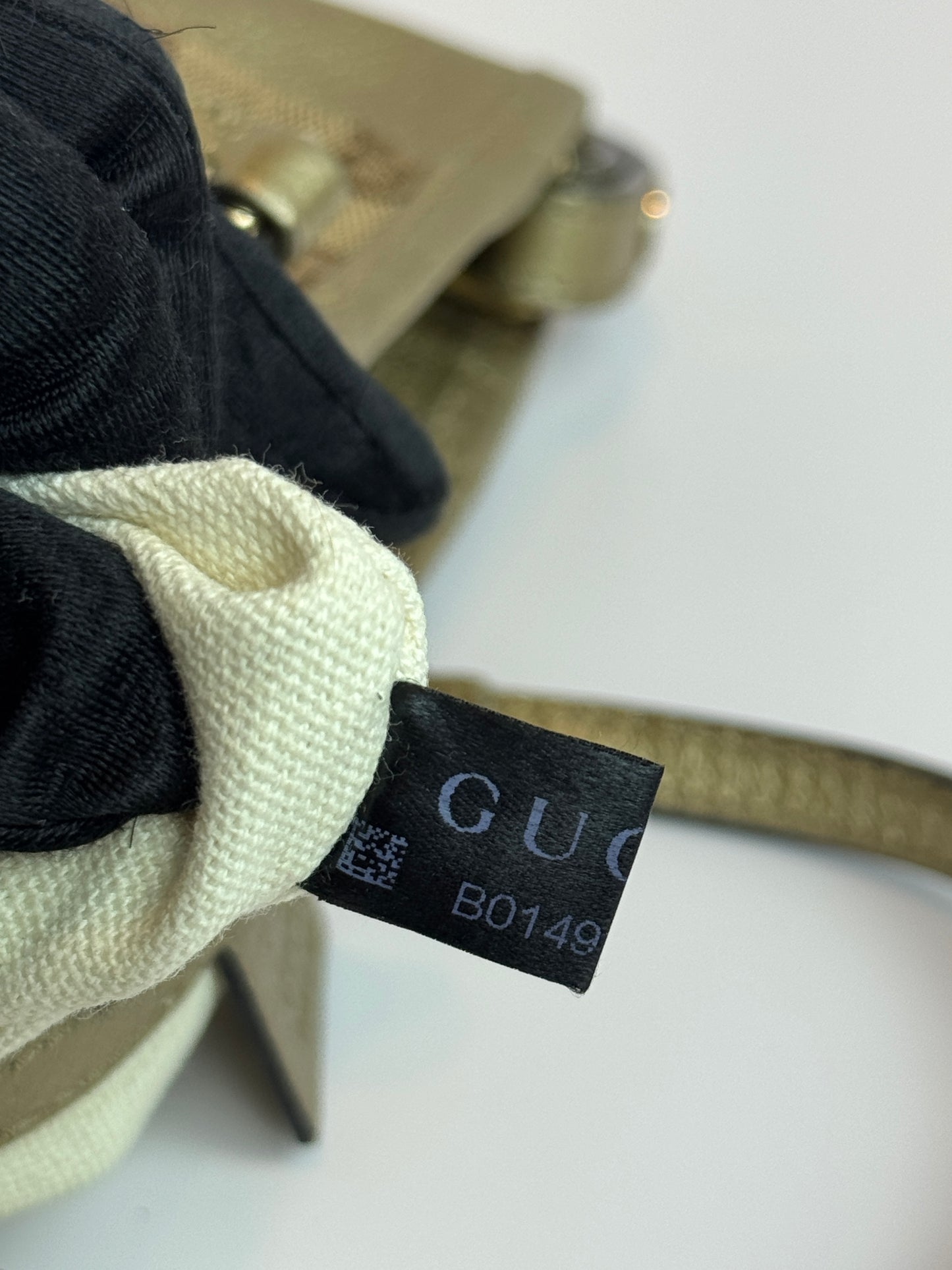 GUCCI Bree GG Canvas Small