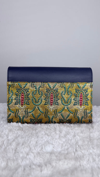 GUCCI Brocade Dionysus Wallet on chain