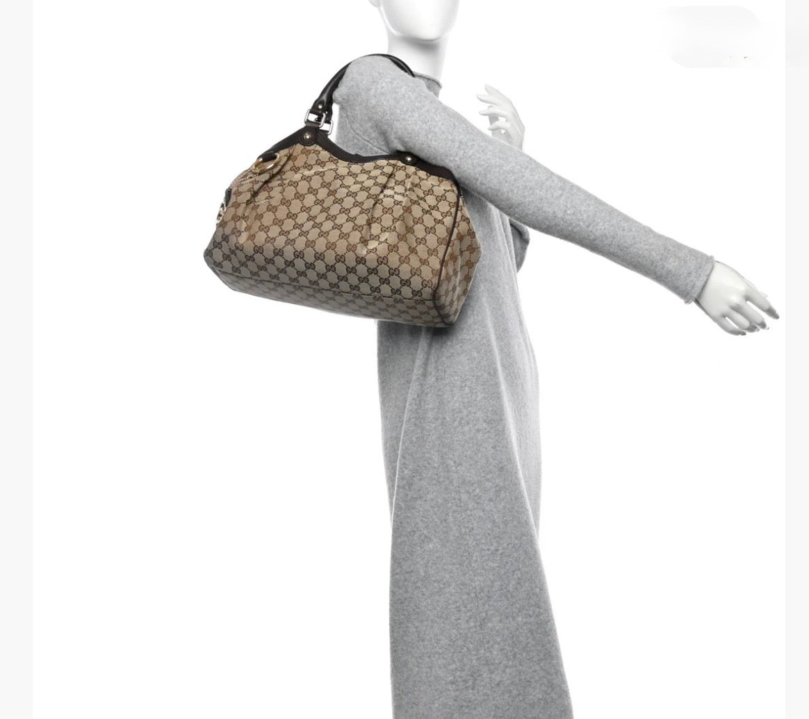 Gucci sukey GG Canvas Medium