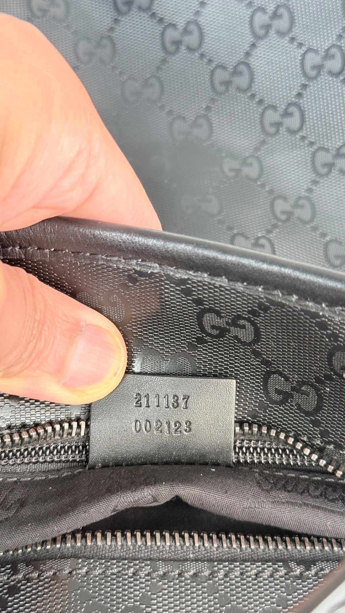 GUCCI Tote Medium GG Supreme Emprine Black Monogram