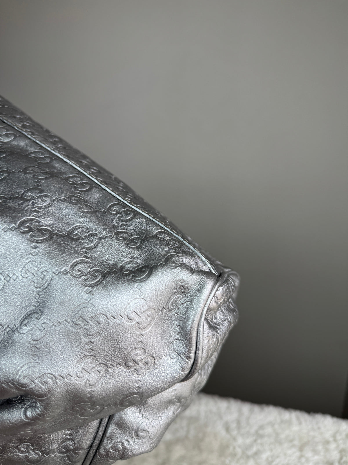GUCCI sukey Guccissima Leather  Metallic Silver