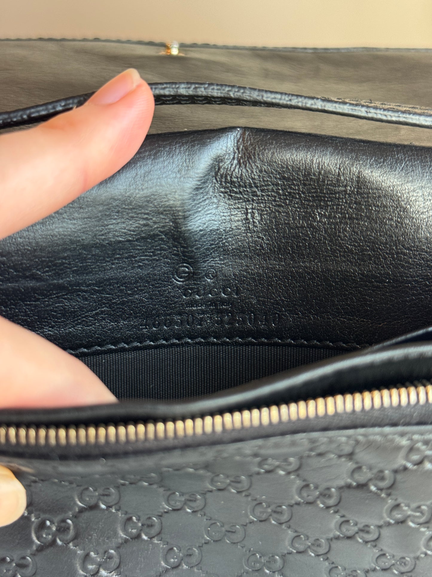 GUCCI micro Guccissima crossbody leather Black