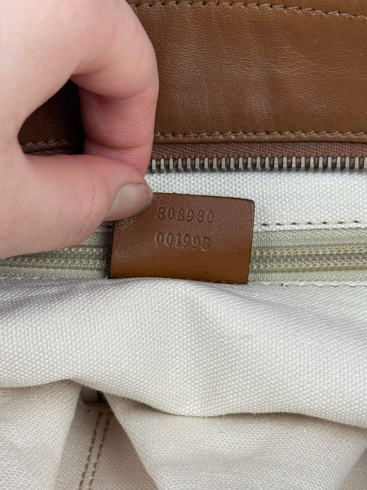 GUCCI Web Flat Messenger GG Canvas Brown