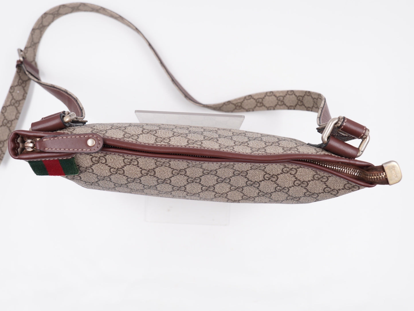 GUCCI Web Loop Messenger