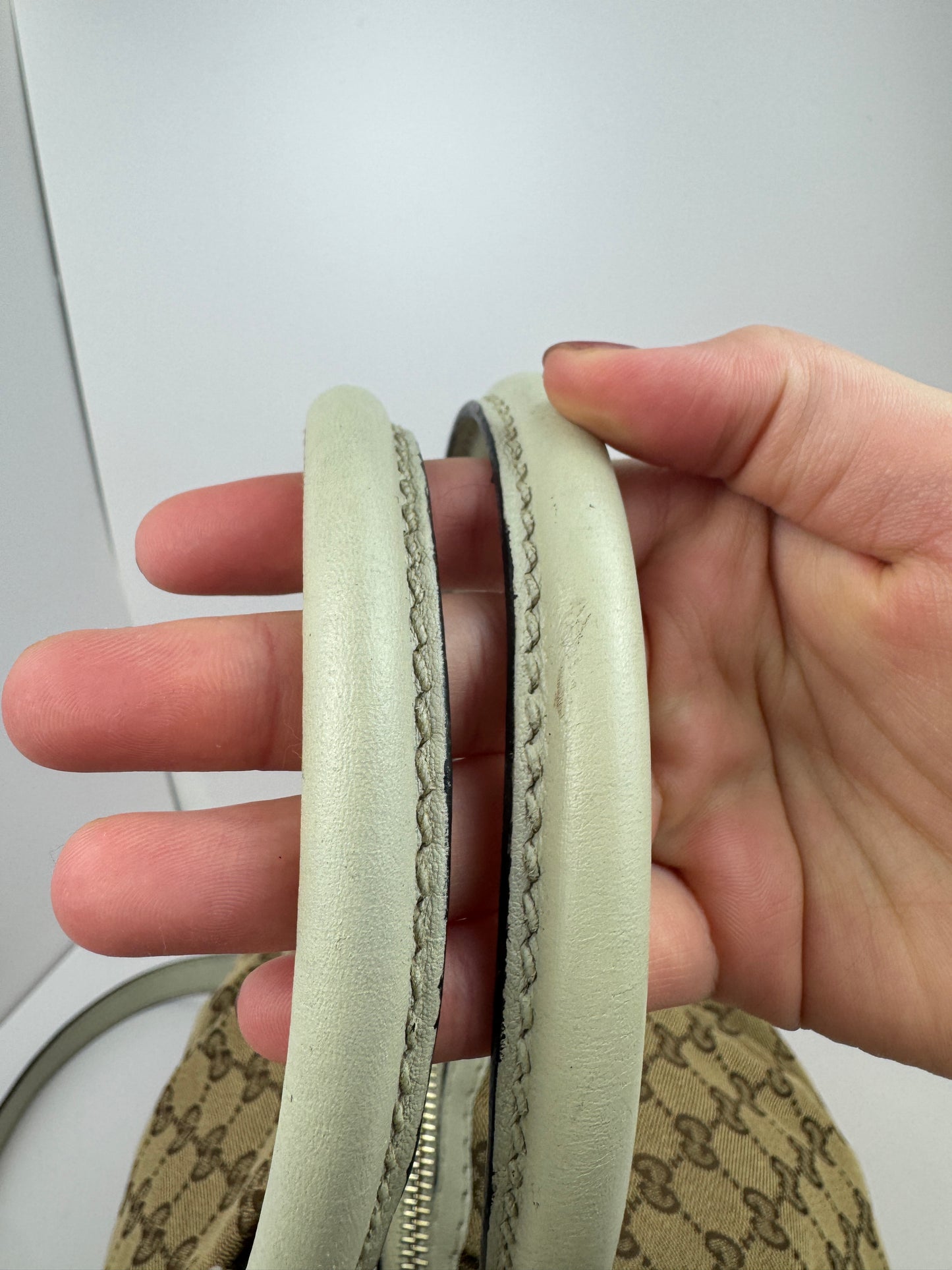 Gucci Sukey Boston GG Canvas White