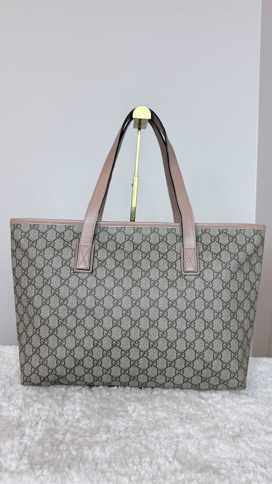 GUCCI Tote Medium GG Supreme Coated canvas pink