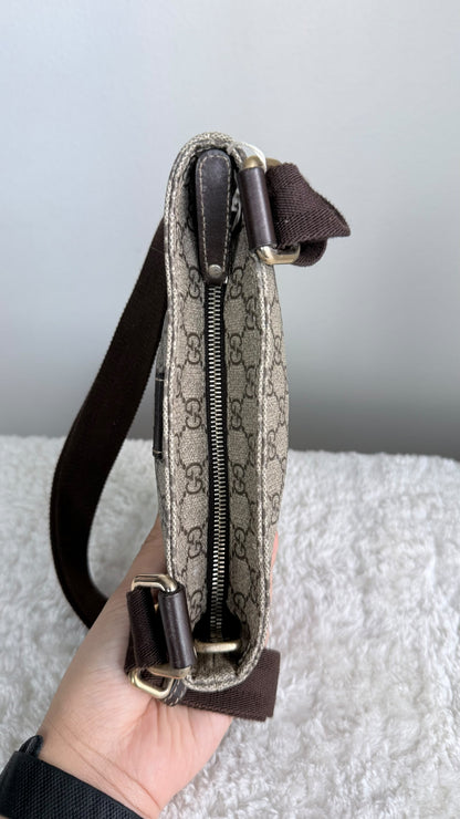 GUCCI Flat Small GG Supreme Coated canvas Brown messenger